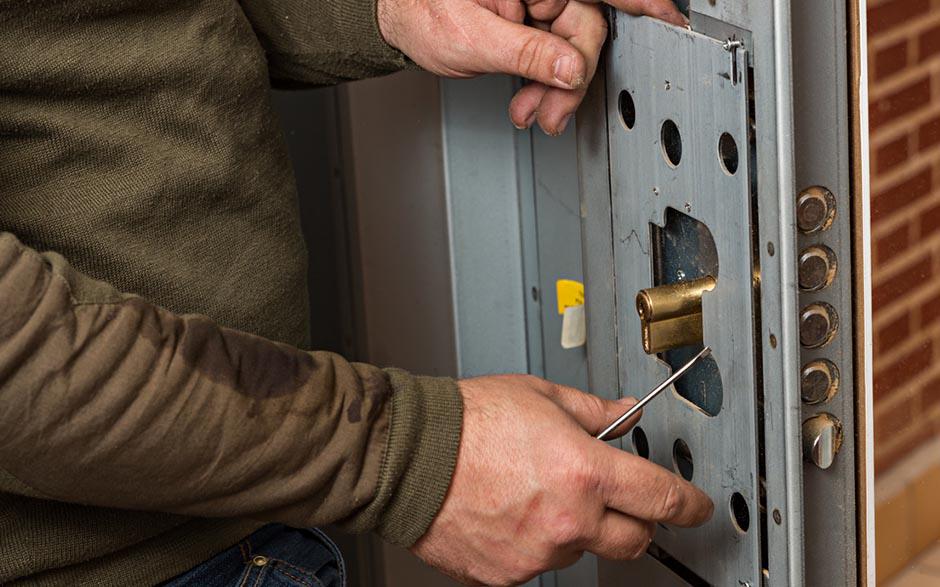ouvrir une porte fermée à clef Ballancourt-sur-Essonne